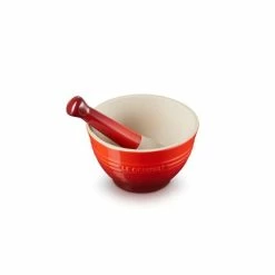 Le Creuset - Stoneware Pestle & Mortar Cerise